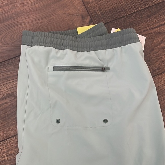 All In motion hybrid shorts Mens mint green drawstring bottom New Size XXL - Picture 6 of 8